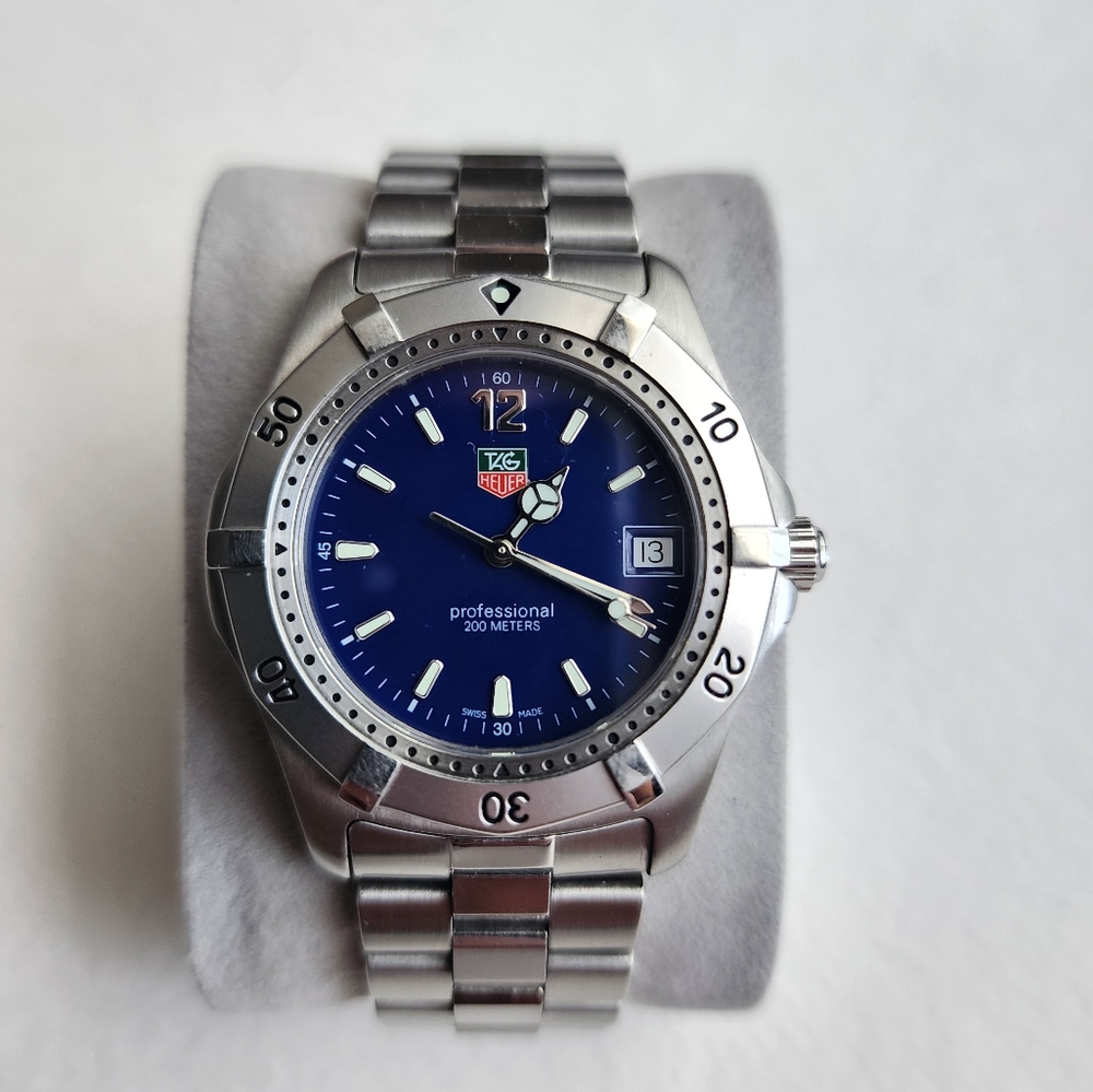 Vintage Men's Tag Heuer 2000 Professional Dive Watch